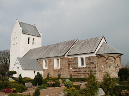 Staby Kirke fotograferet af Jens Kinkel, foto fra Danmarks Kirker